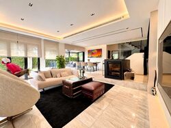Hillview Villas (D23), Terrace #624009221